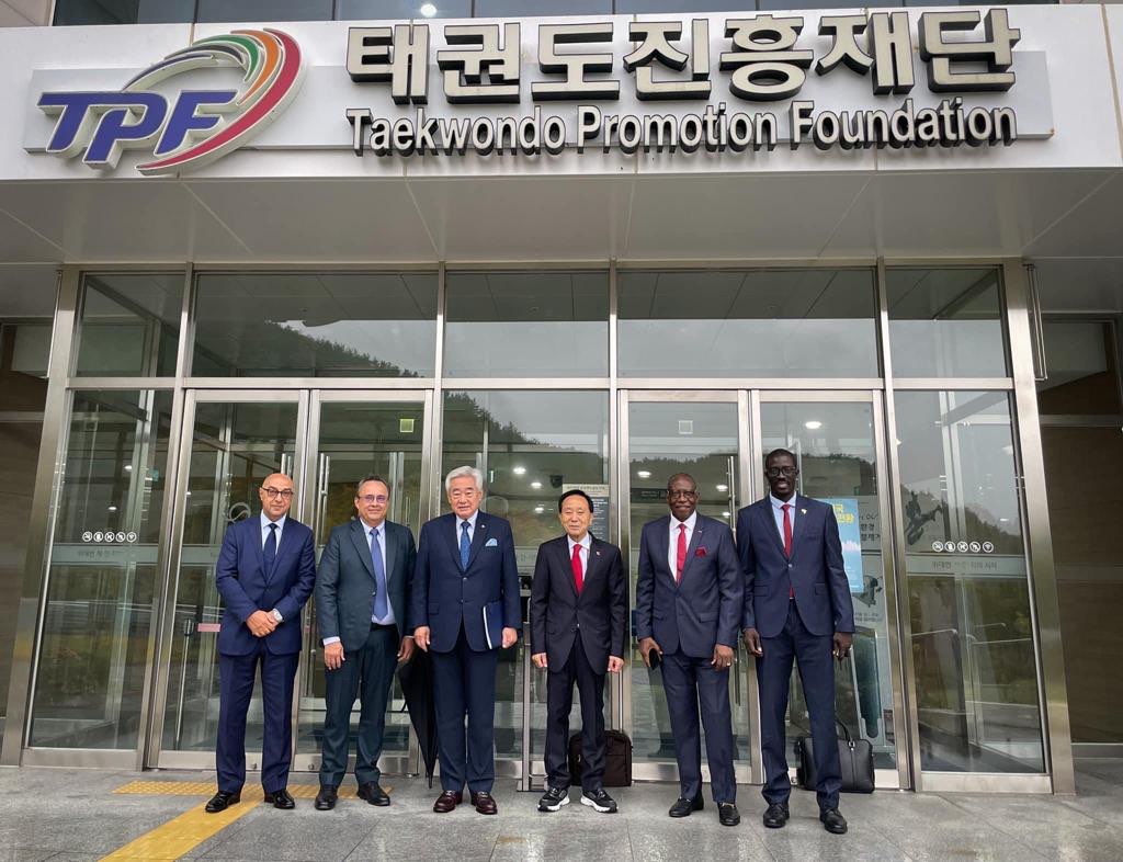 Visite à l'office de MUJU avec Dr Chungwon Choue (Président World Taekwondo) - Image 3