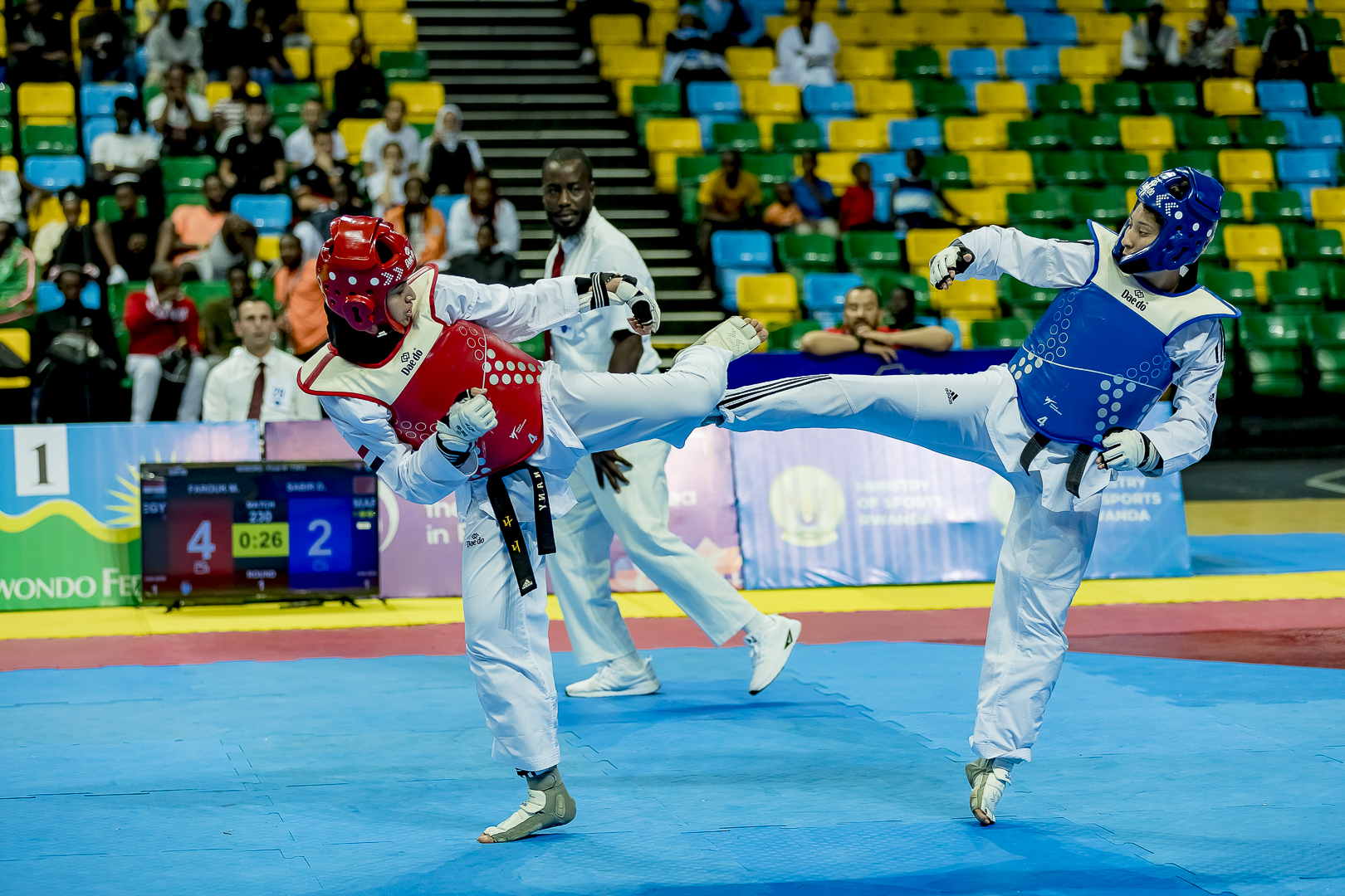 Maître Brama Ndiaye, meilleur arbitre des championnats d’Afrique de Taekwondo 2022 - Image 2