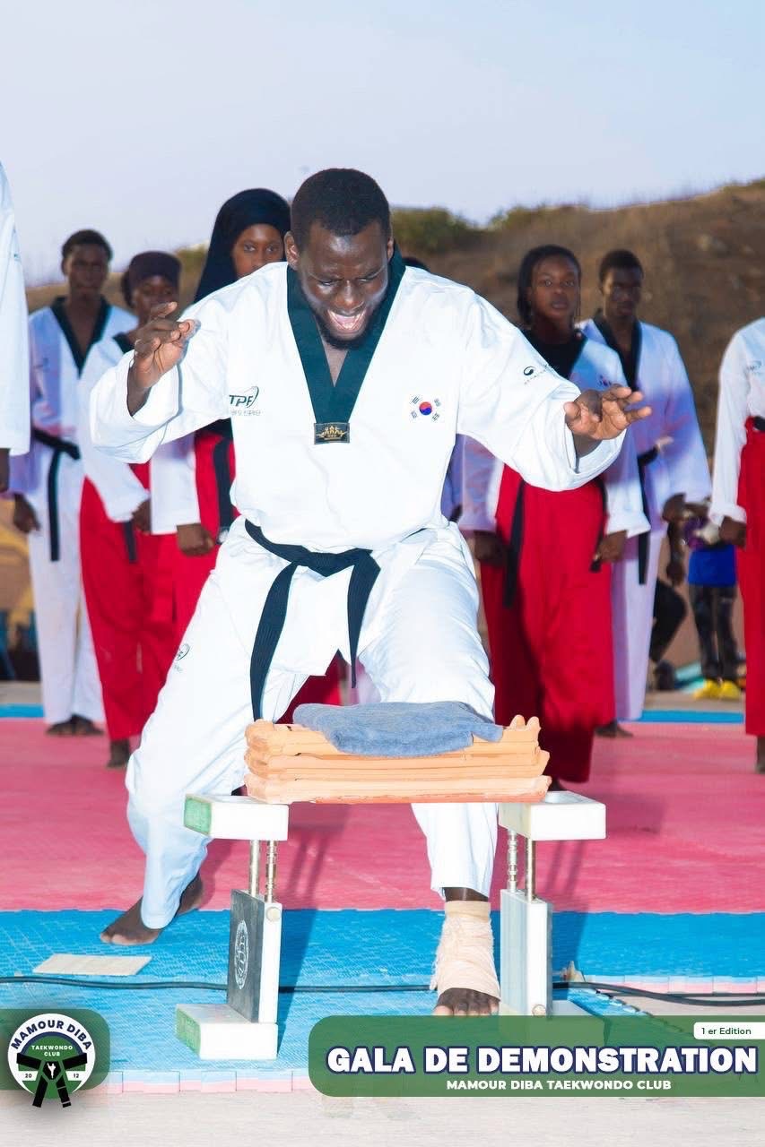 Ouakam célèbre le Taekwondo : retour sur un gala de démonstration d’exception au Monument de la Renaissance - Image 2